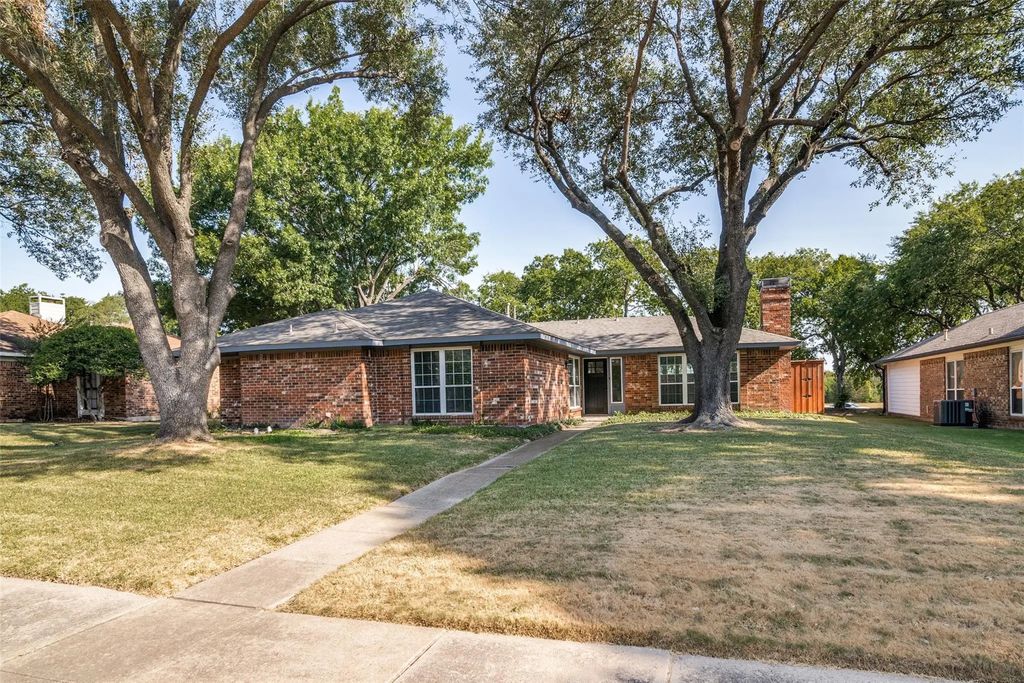 1609 Barclay Drive, Richardson