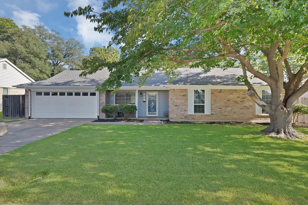 5405 Pineridge Drive, Arlington