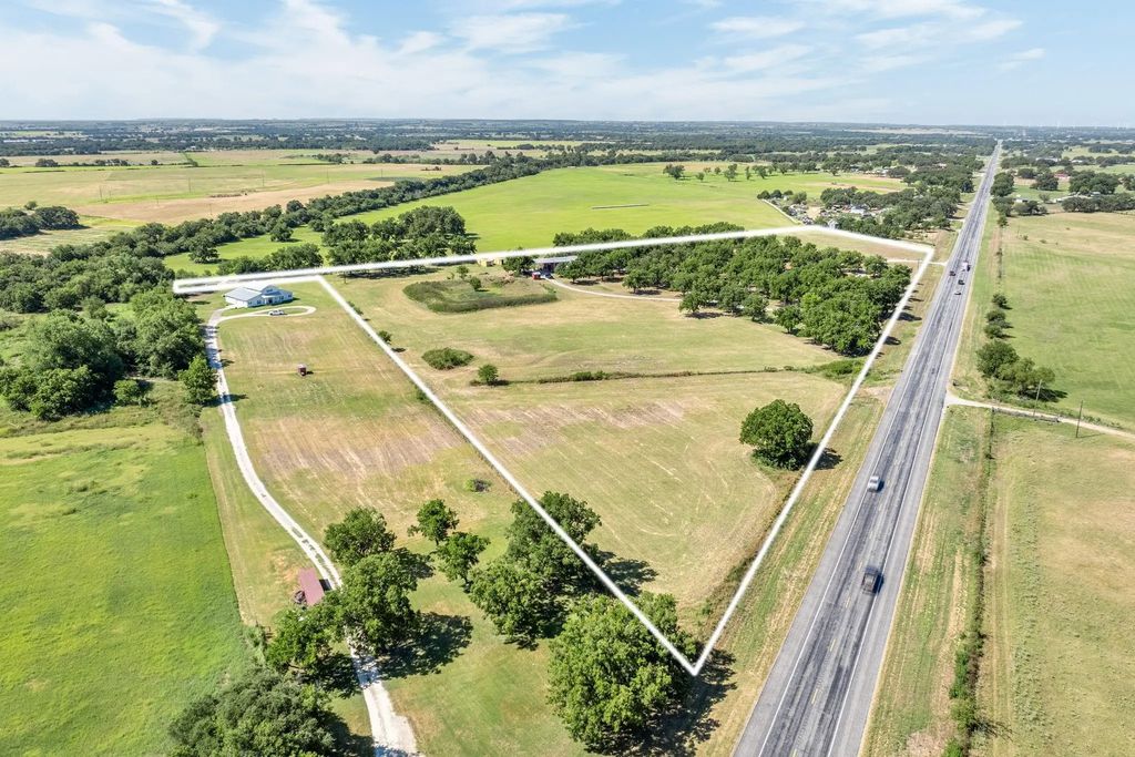 5787 Hwy 377/67 Highway, Comanche