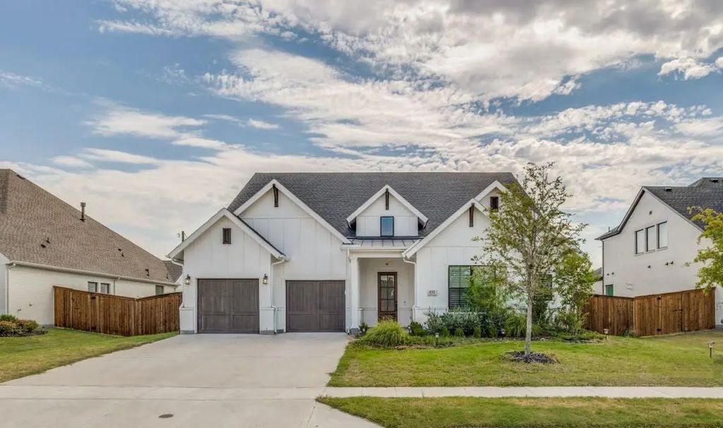 132 Cottonwood Court, Murphy
