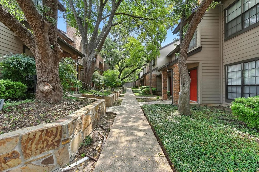 9910 Royal Lane 1202, Dallas