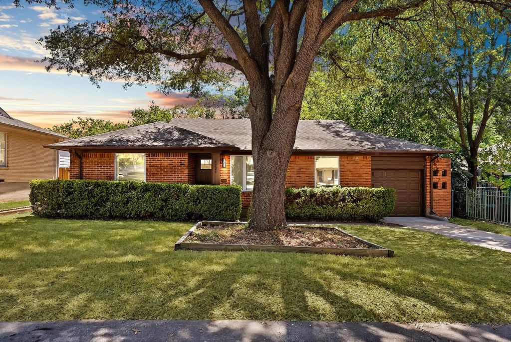6224 Latta Street, Dallas