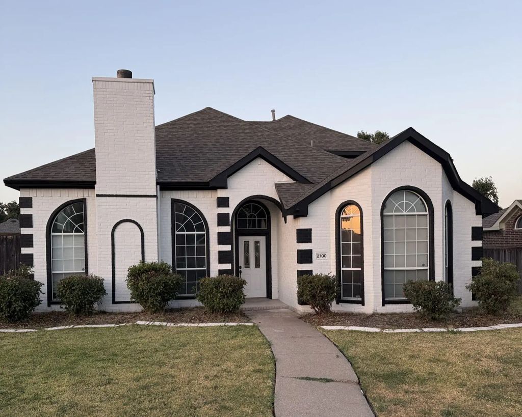 2700 Crystal Falls Drive, Mesquite