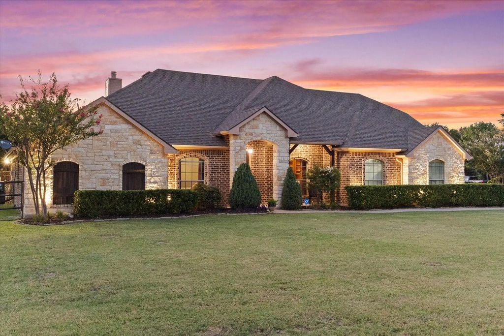 330 Cattlemans Trail, Royse City