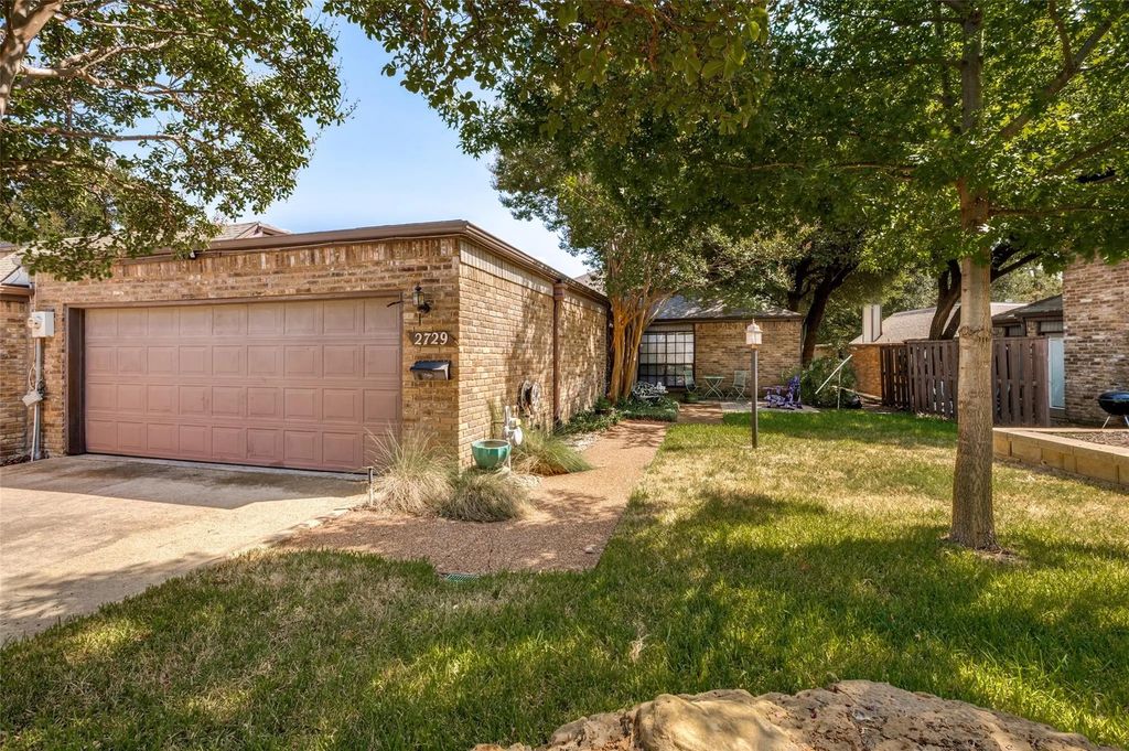 2729 Fairway Park Street, Grand Prairie