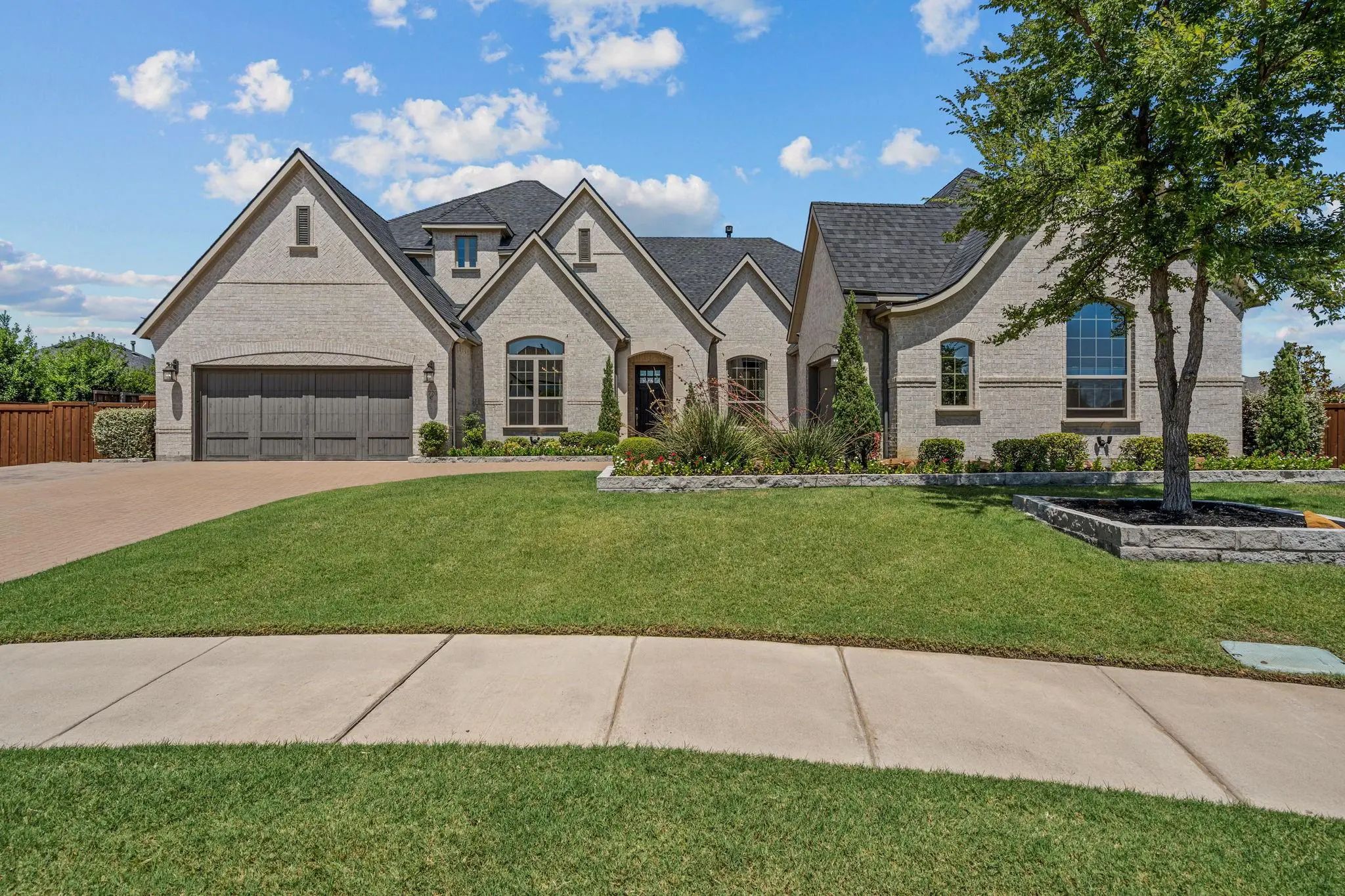 Photo of Listing #21364102