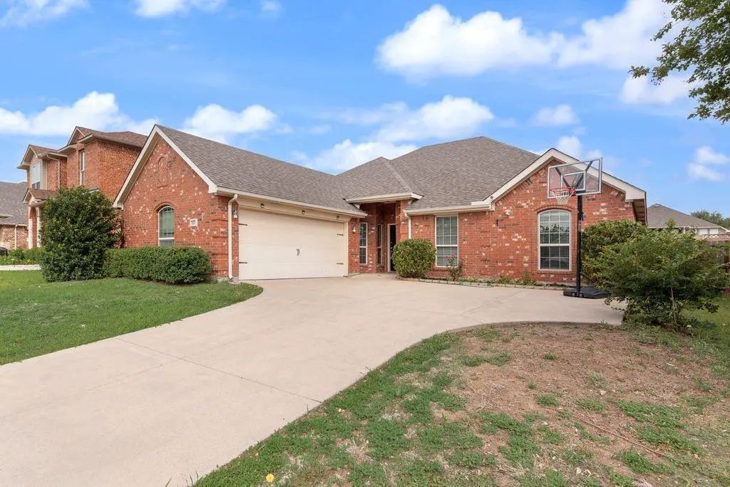 1517 White Willow Lane, Arlington