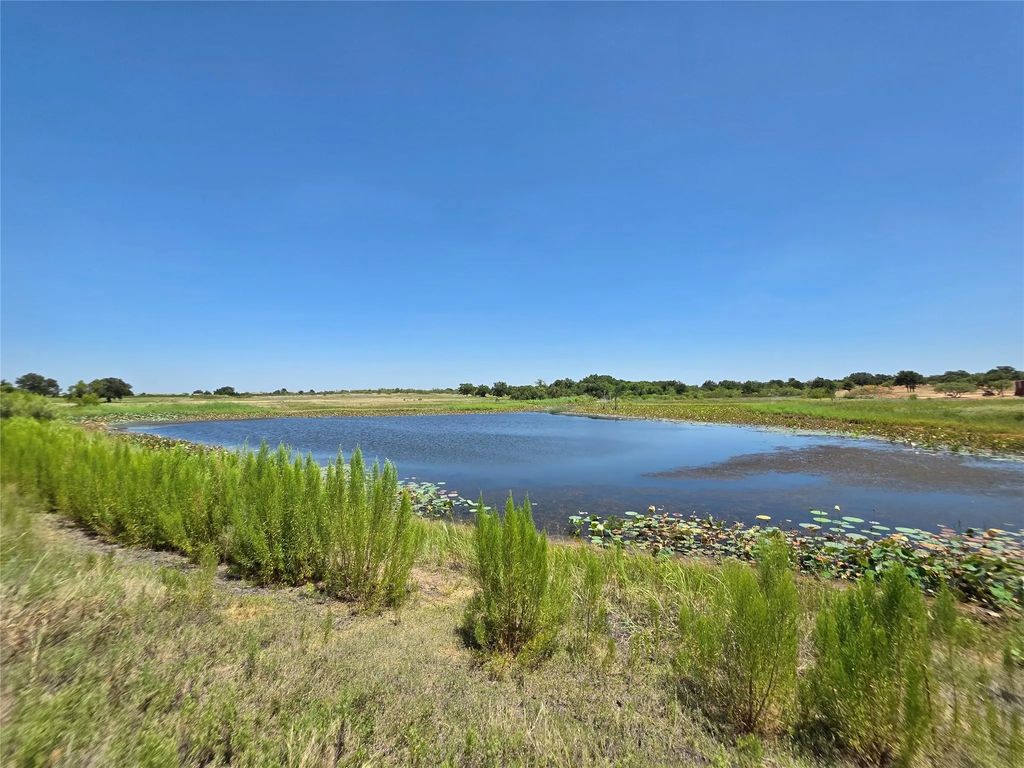 168 Highway 587, De Leon