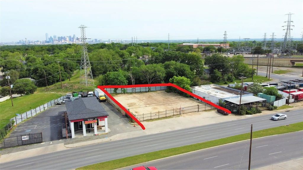 1231 E Illinois Avenue, Dallas