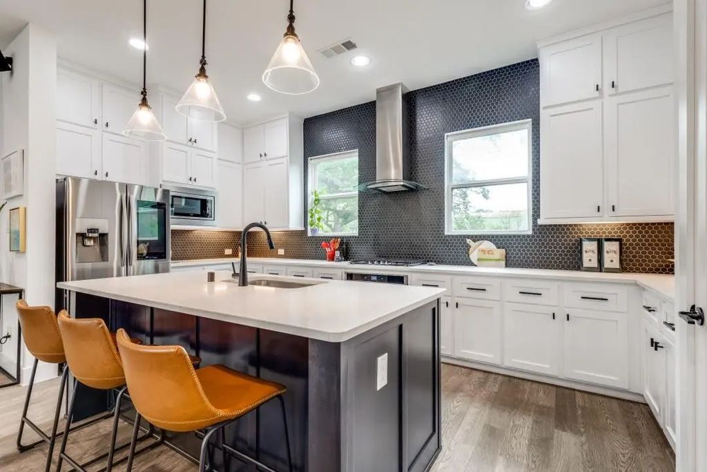 1410 Elevado Drive, Dallas