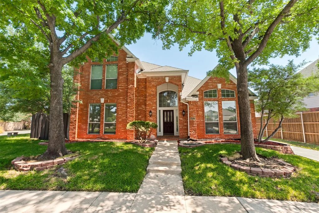 1812 Pantigo Drive, Plano