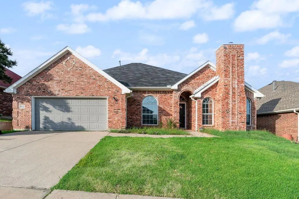 1412 Melody Lane, Carrollton