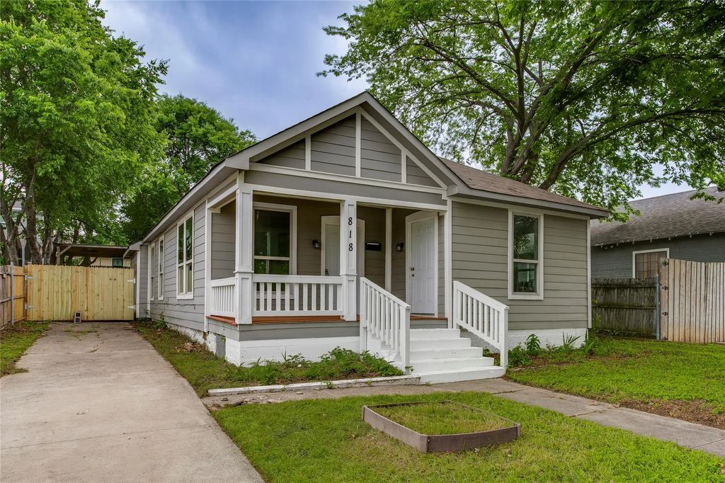 818 E Woodin Boulevard, Dallas