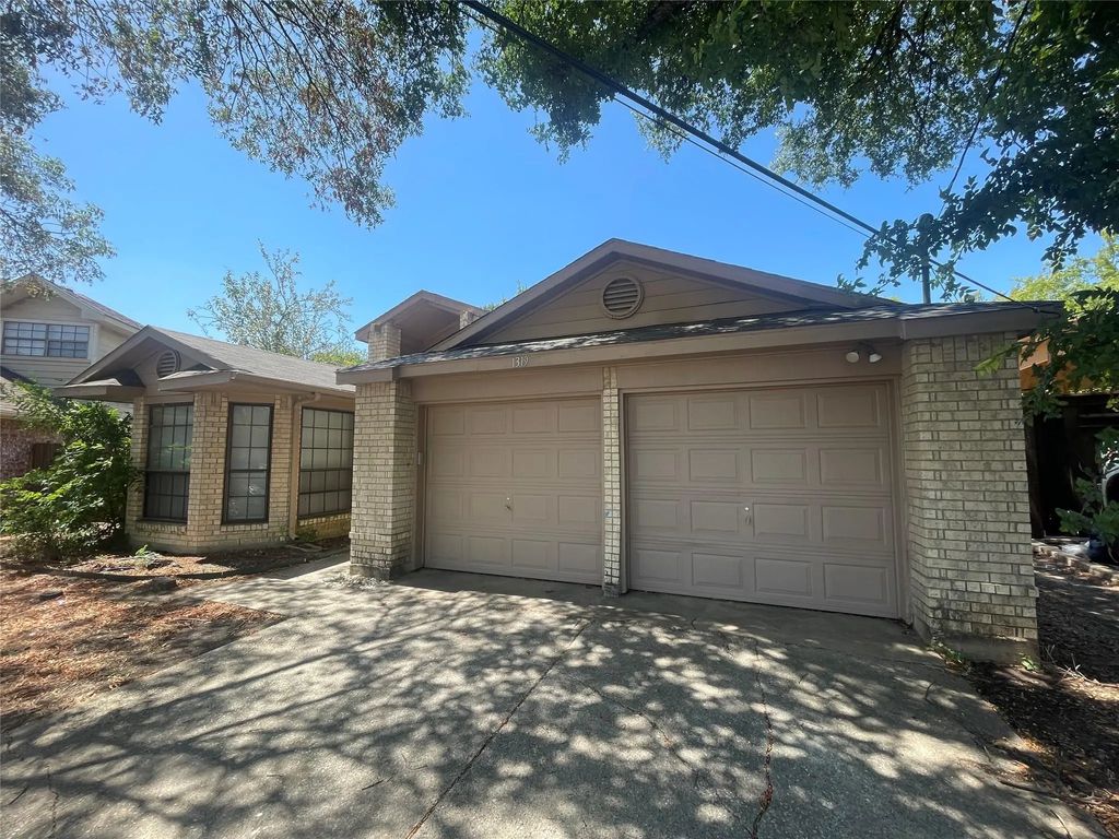 1319 Glencliff Court, Dallas