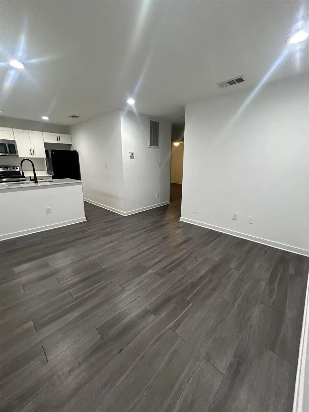 321 E 8th Street 212, Dallas
