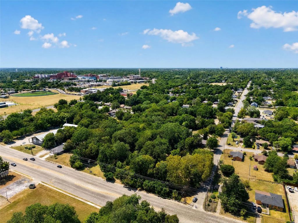 2633 E Ledbetter Drive, Dallas