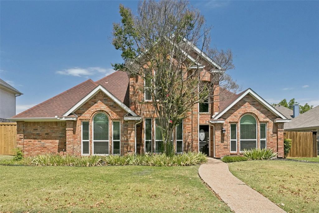 1015 Merribrook Lane, Allen