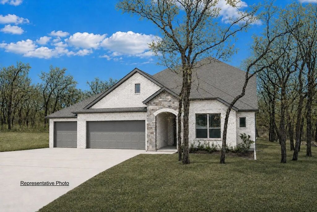 400 Mcalpine, Springtown