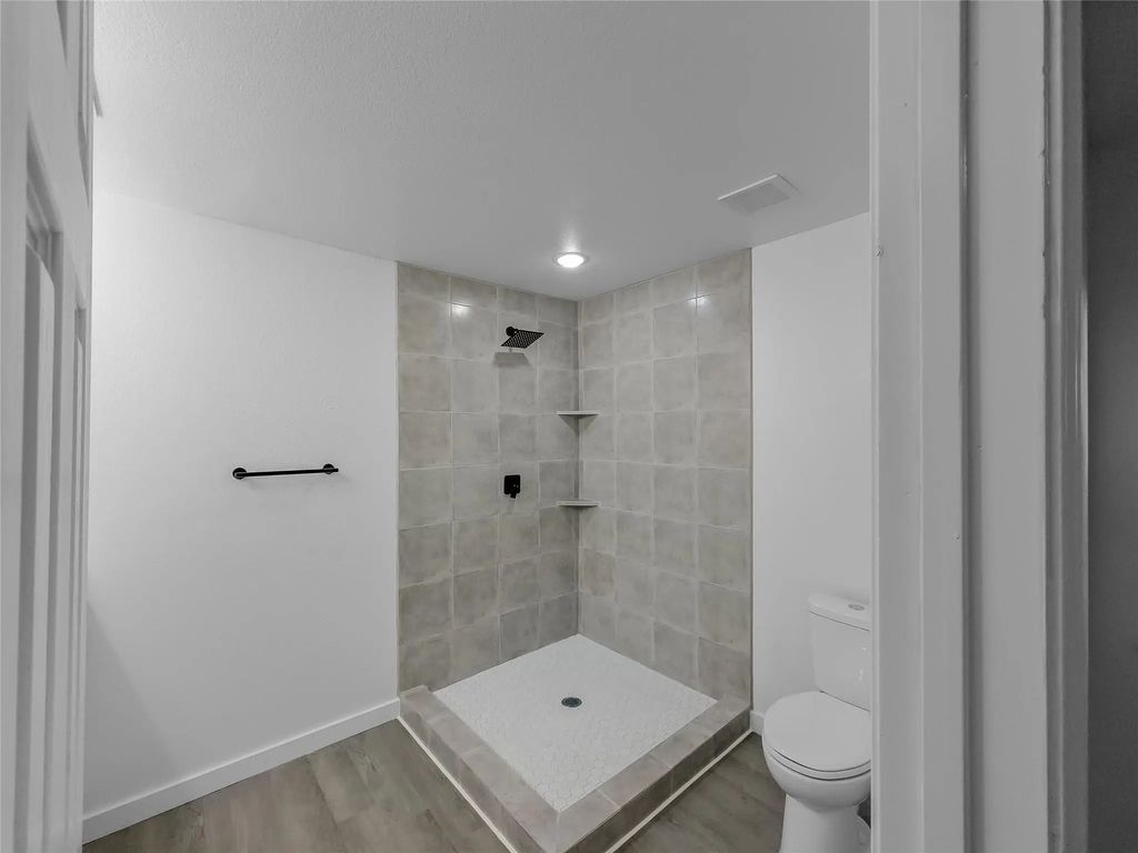 1411 Swiss Street, Arlington