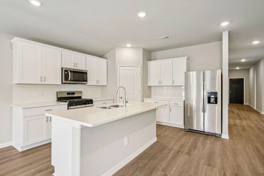 2111 Longchamp Lane, Seagoville