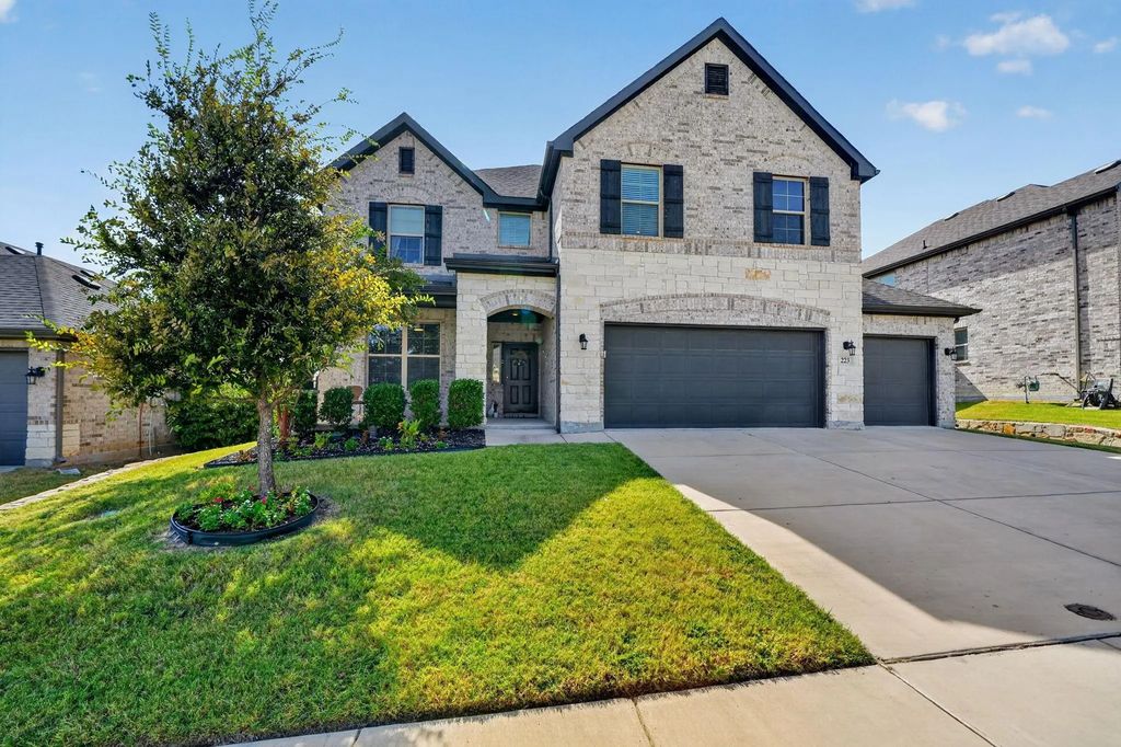 223 Red Oak Drive, Fate