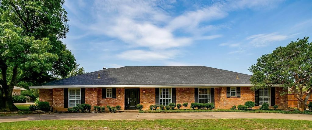 4813 Springwillow Road, Fort Worth