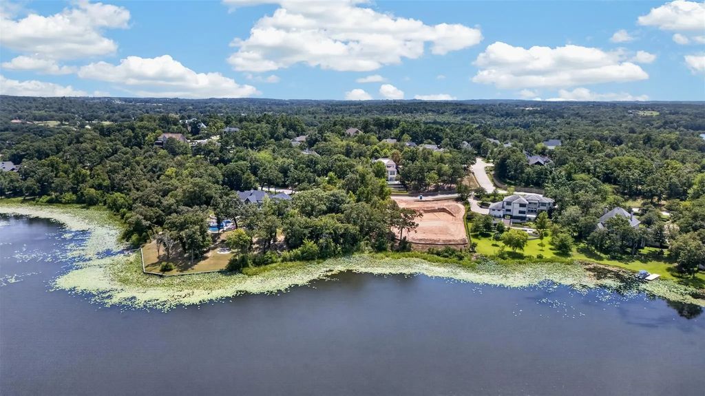 4513 Cascades Shoreline Drive, Tyler