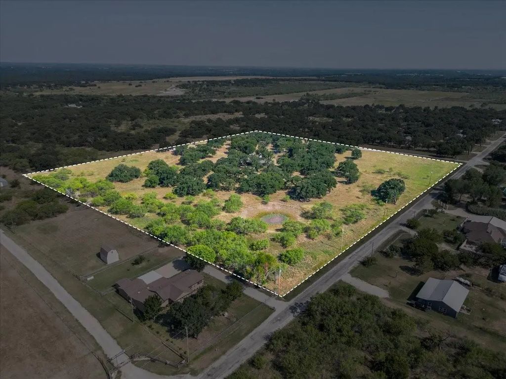 2136 Hayes Road, Mineral Wells