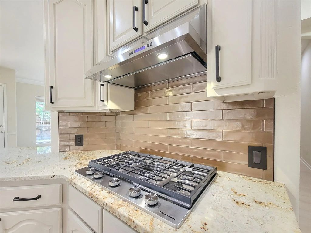 3402 Bentley Court, Highland Village