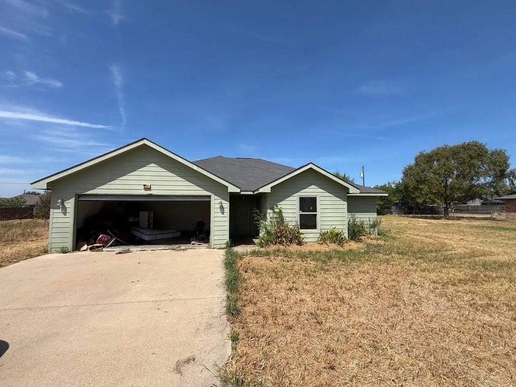 317 Anchor Lane, Gun Barrel City