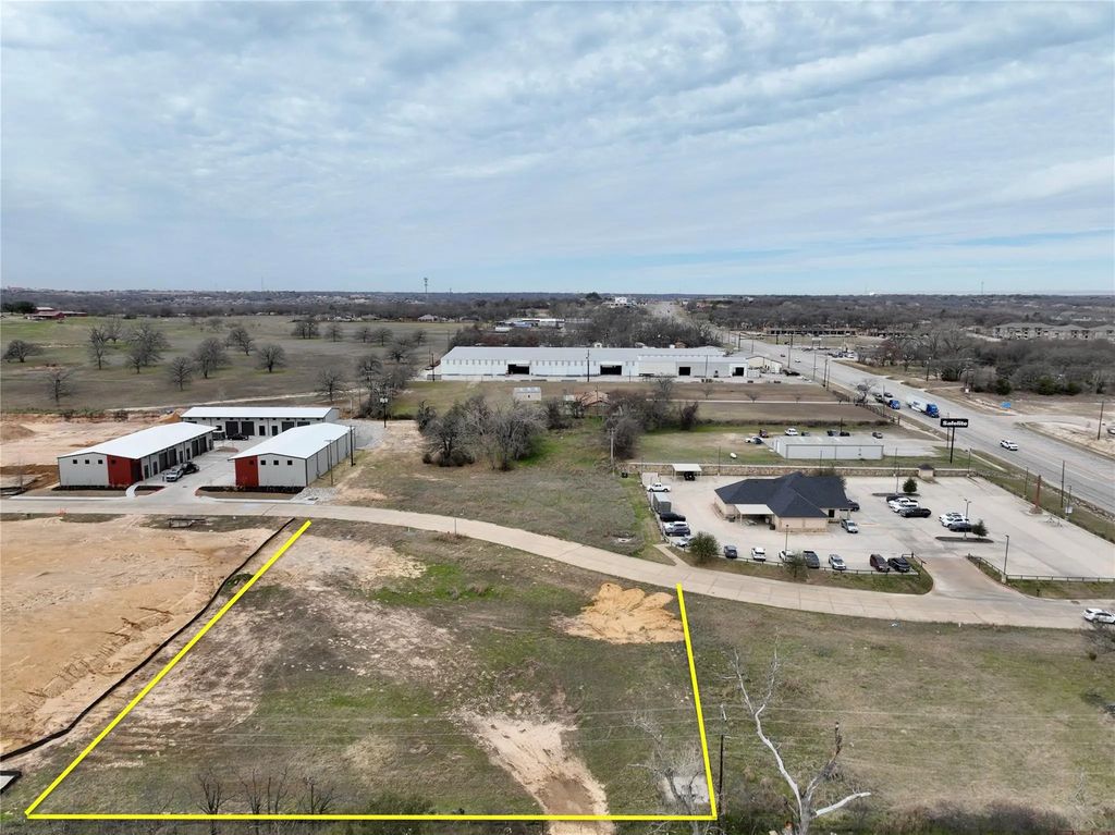 East Pointe Drive, Weatherford