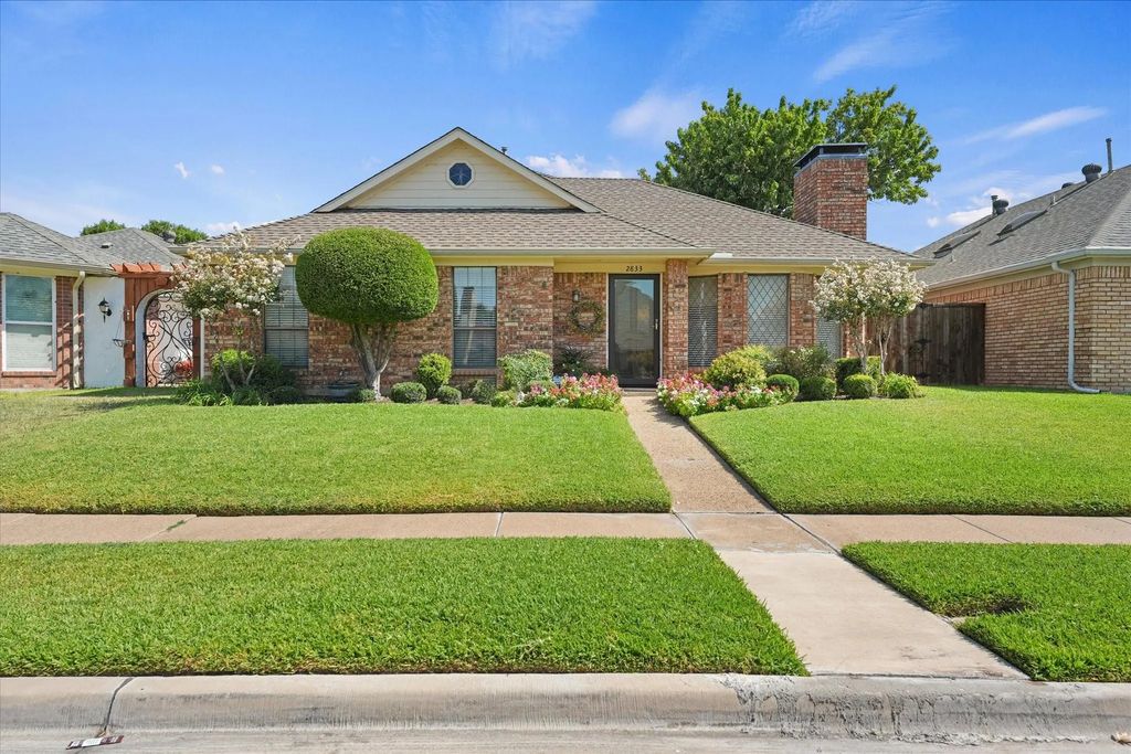 2833 Stoneridge Drive, Garland