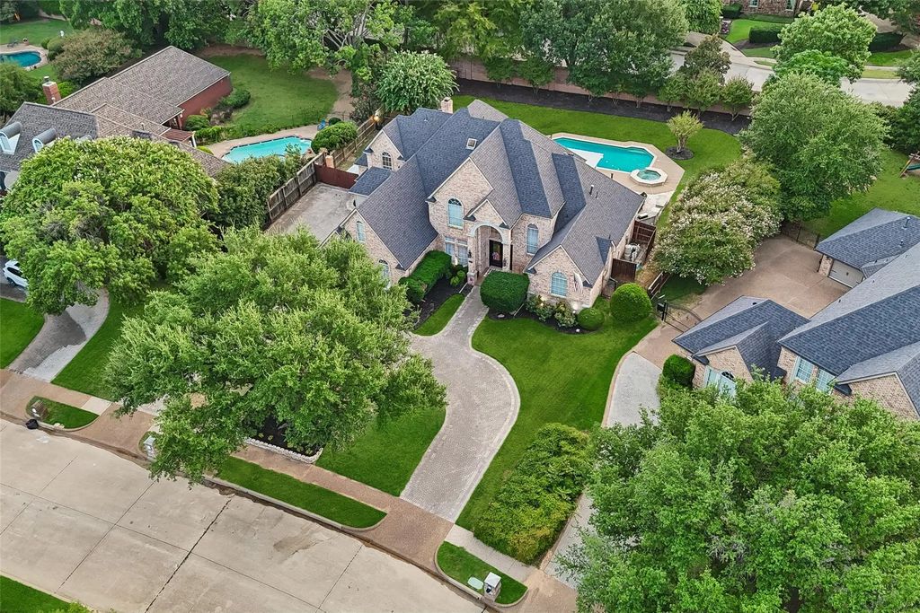7302 Belle Meade Drive, Colleyville