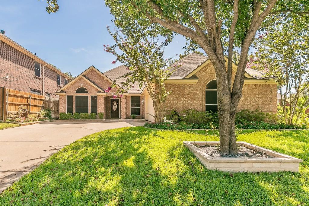 5544 Greenview Court, North Richland Hills