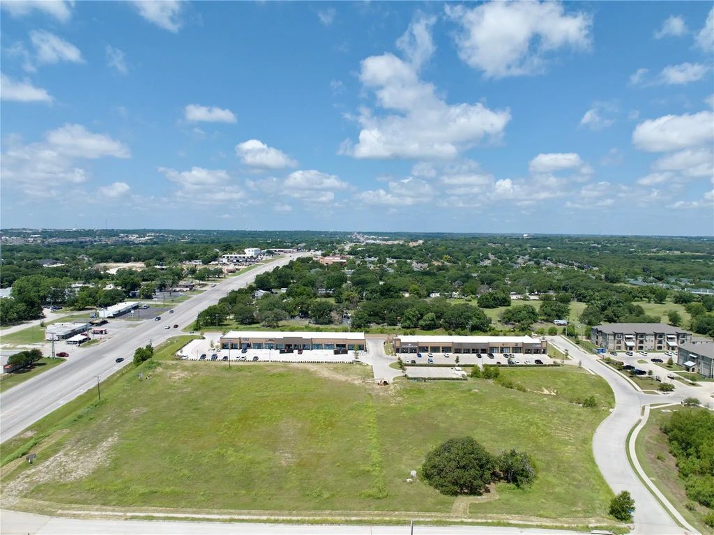 1801 Lot 5 Fort Worth Highway, Weatherford