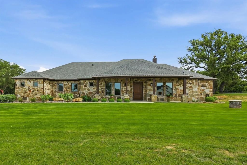 321 Arborview Drive, Weatherford