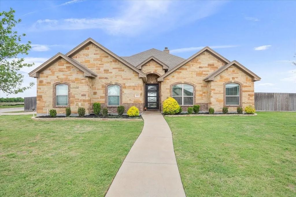 502 Oak Drive, Troy