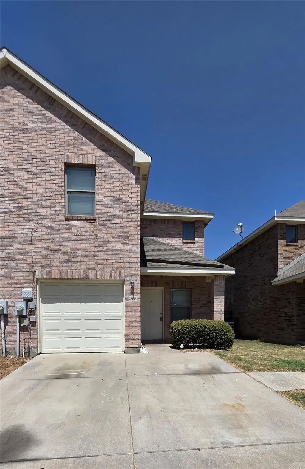 2345 Aldergate Drive, Arlington