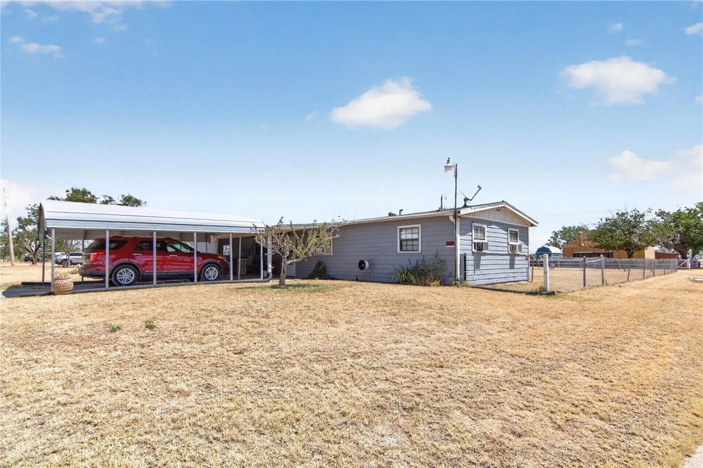 1331 Avenue G, Anson