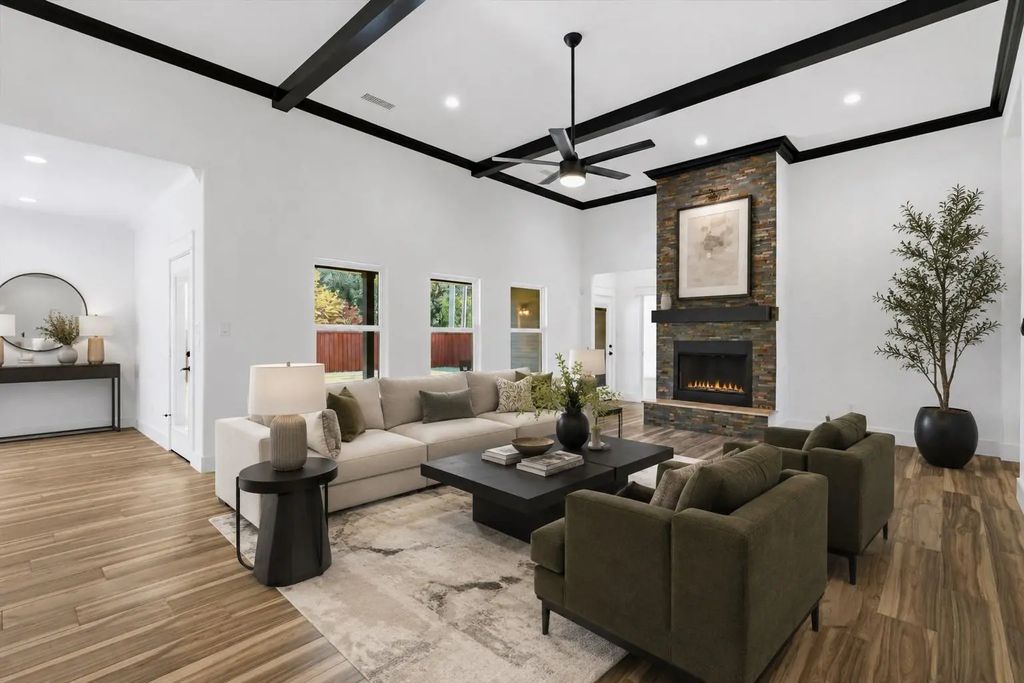 101 Darrell Drive, Heath