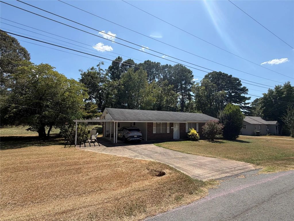 803 Spring Street, Springhill