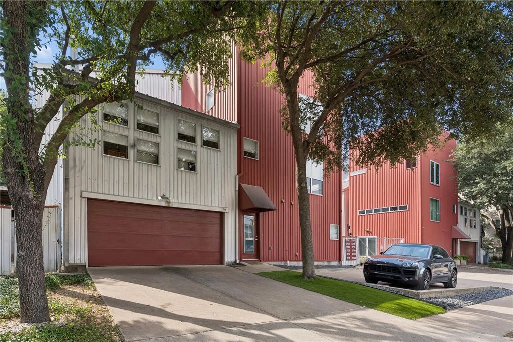 2714 Shelby Avenue, Dallas