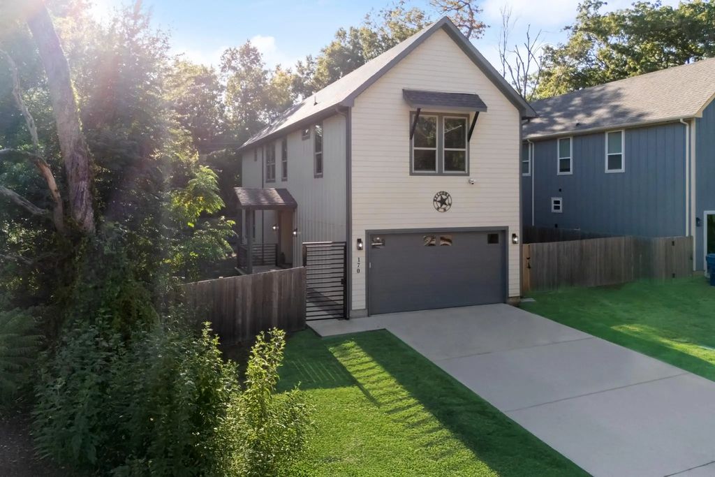 170 Sierra Madre Street, Payne Springs