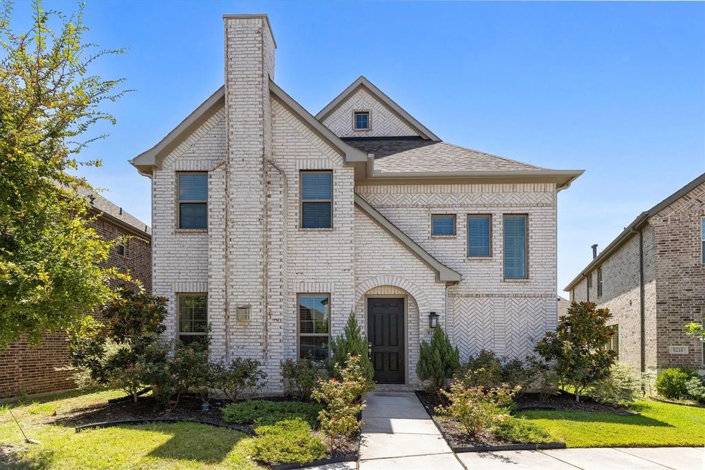 8226 Natchez Trail, Dallas