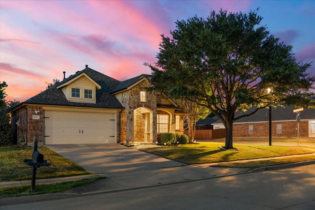 2037 Michelle Creek Drive, Little Elm