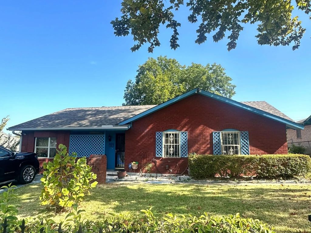 4129 Clark College Drive, Dallas