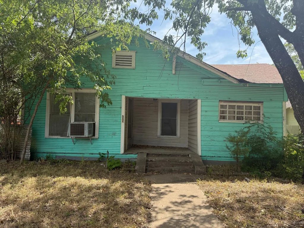 700 S Winnetka Avenue, Dallas