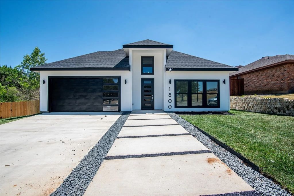1800 Kirnwood Drive, Dallas