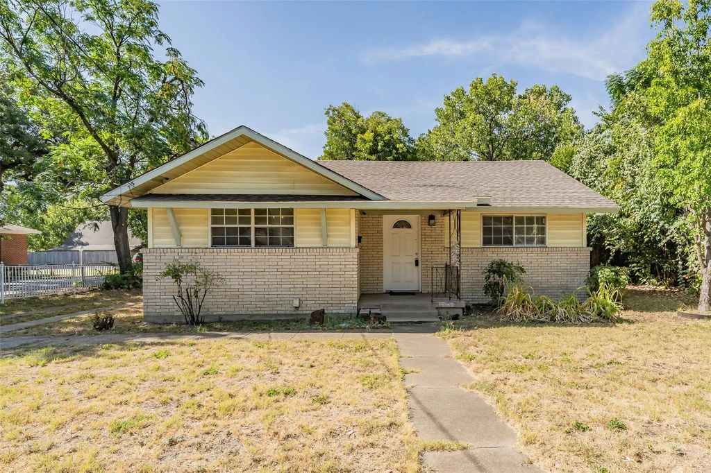 3824 Rusty Dell Street, Fort Worth