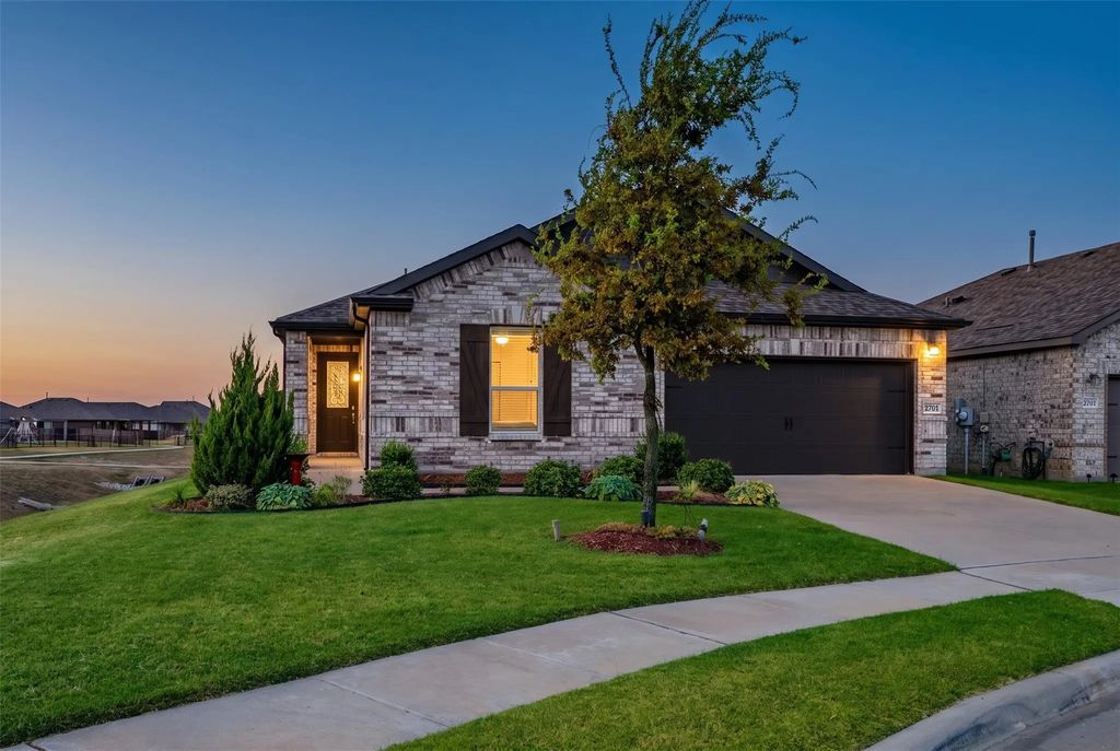 2701 Webb Avenue, Aubrey